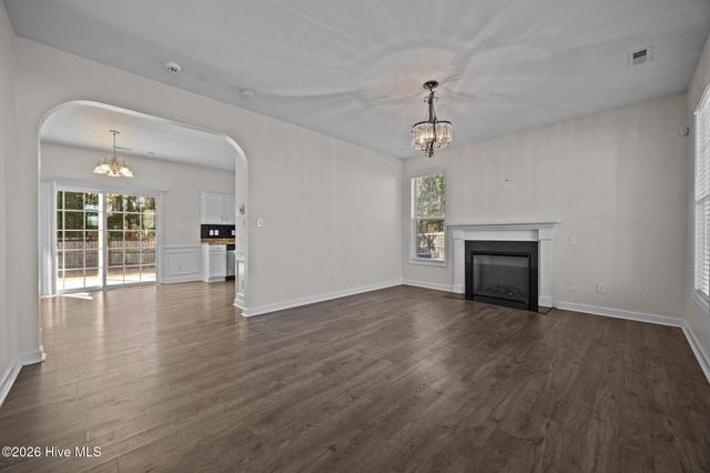 712 Dexter Court, Jacksonville, NC 28546