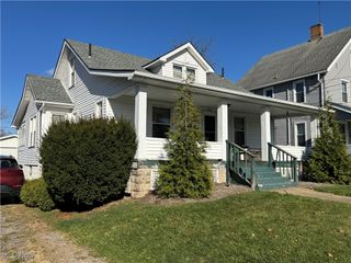 216 E Prospect Street, Girard, OH 44420