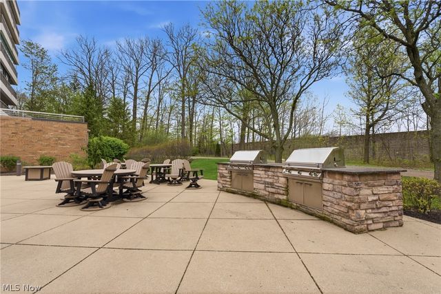 27500 Cedar Road 808, Beachwood, OH 44122