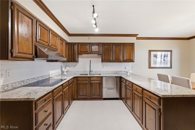 27500 Cedar Road 808, Beachwood, OH 44122
