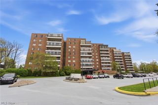 27500 Cedar Road 808, Beachwood, OH 44122