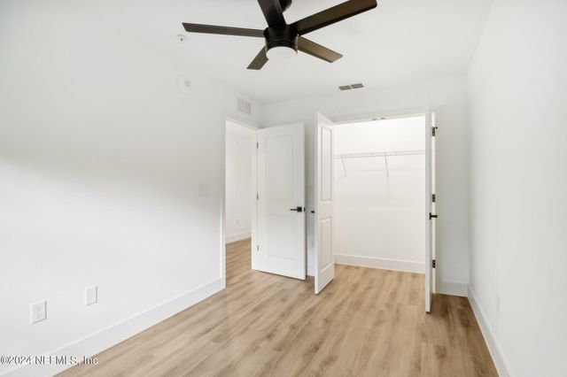 1924 DANESE Court, Jacksonville, FL 32207