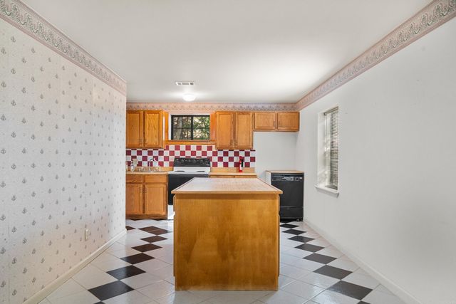 106 Pinehaven Place, Hot Springs, AR 71913