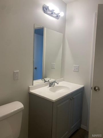 1835 Market Street, Madison, IL 62060