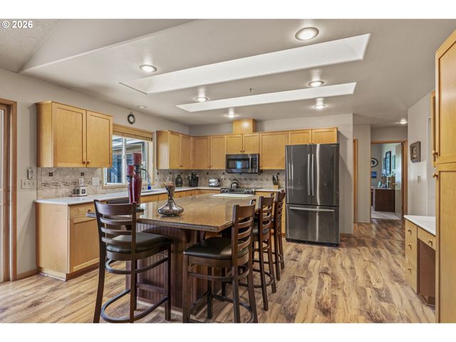 2951 PREMIERE Pl, Longview, WA 98632