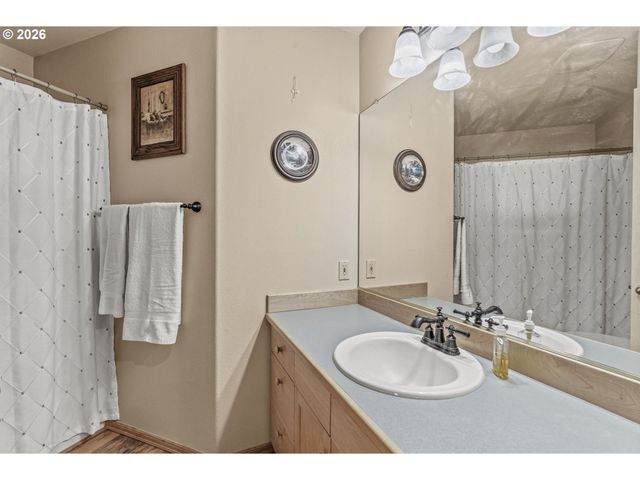 2951 PREMIERE Pl, Longview, WA 98632