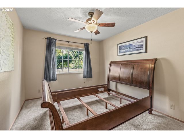 2951 PREMIERE Pl, Longview, WA 98632