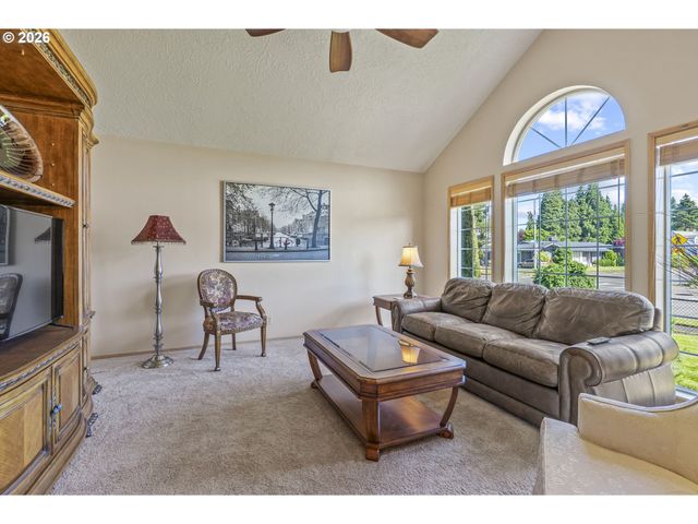 2951 PREMIERE Pl, Longview, WA 98632