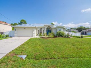2101 SW Alloway Avenue, Port St. Lucie, FL 34953