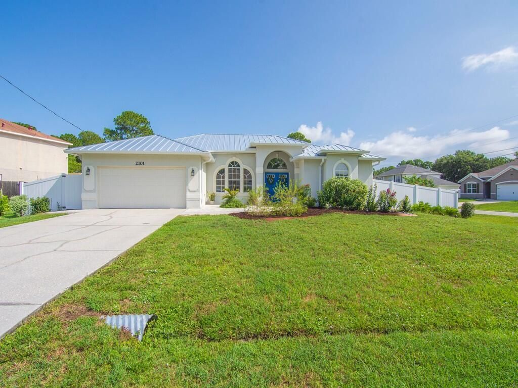 2101 SW Alloway Avenue, Port St. Lucie, FL 34953