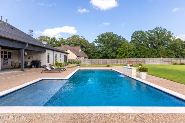 8209 Waterfall Way, Olive Branch, MS 38654