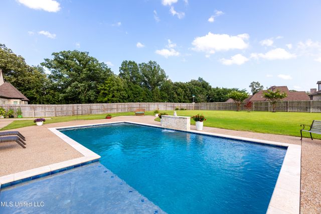 8209 Waterfall Way, Olive Branch, MS 38654