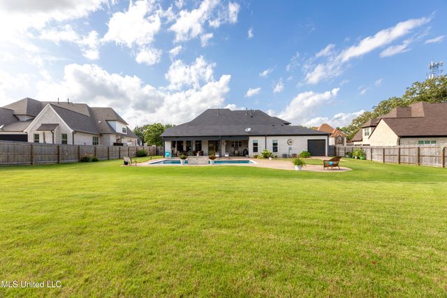 8209 Waterfall Way, Olive Branch, MS 38654