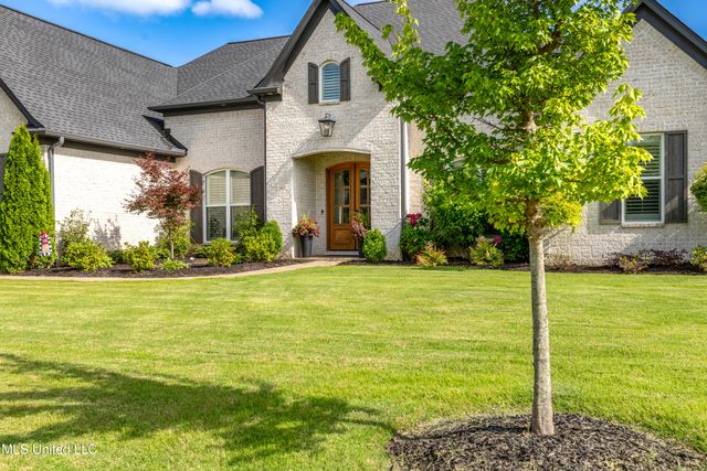 8209 Waterfall Way, Olive Branch, MS 38654