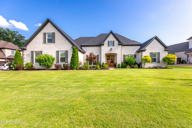 8209 Waterfall Way, Olive Branch, MS 38654