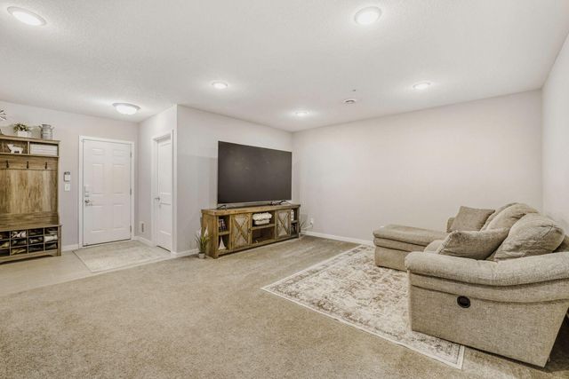 9105 Lexington Ave N B, Blaine, MN 55014