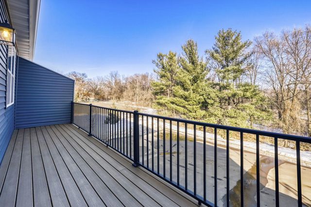 9105 Lexington Ave N B, Blaine, MN 55014