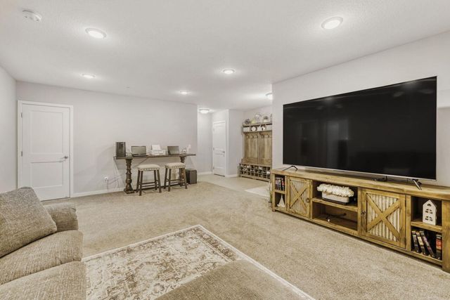 9105 Lexington Ave N B, Blaine, MN 55014