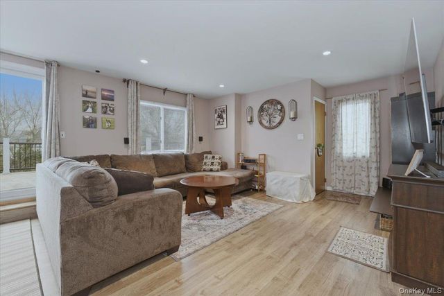 85 Spencer Avenue, Lynbrook, NY 11563