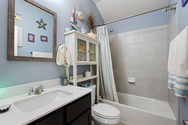 121 Pincea PL, San Marcos, TX 78666