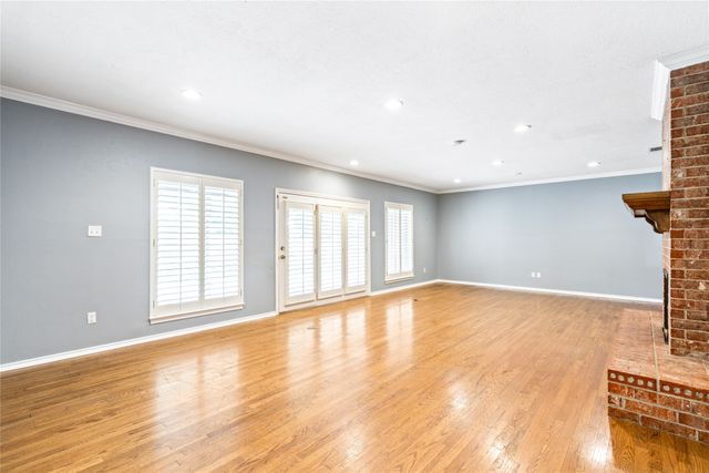 8921 Crosswind Drive, Fort Worth, TX 76179