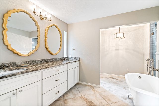 8921 Crosswind Drive, Fort Worth, TX 76179