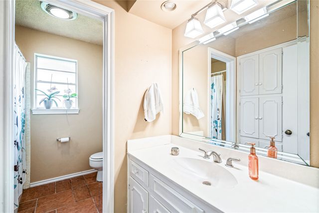 8921 Crosswind Drive, Fort Worth, TX 76179