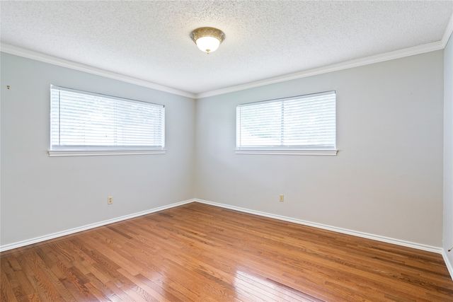 8921 Crosswind Drive, Fort Worth, TX 76179