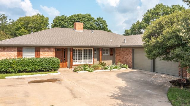 8921 Crosswind Drive, Fort Worth, TX 76179