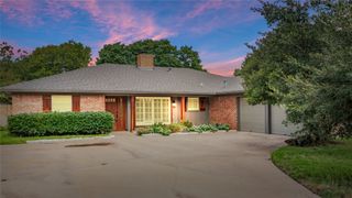 8921 Crosswind Drive, Fort Worth, TX 76179