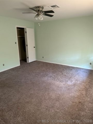 2410 S 77th Street East, Muskogee, OK 74403