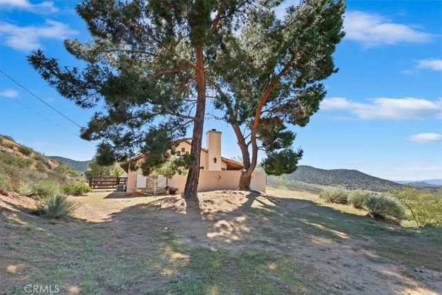 9060 Yucca Hills, Agua Dulce, CA 91390