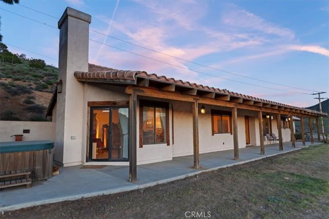 9060 Yucca Hills, Agua Dulce, CA 91390