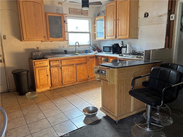 7474 Elmwood, San Bernardino, CA 92410