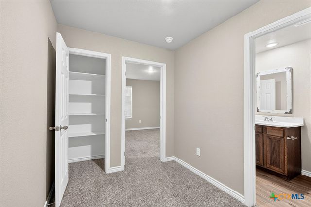 1015 N 10th Street, Killeen, TX 76541