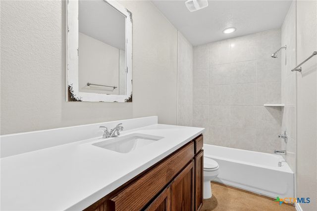 1015 N 10th Street, Killeen, TX 76541