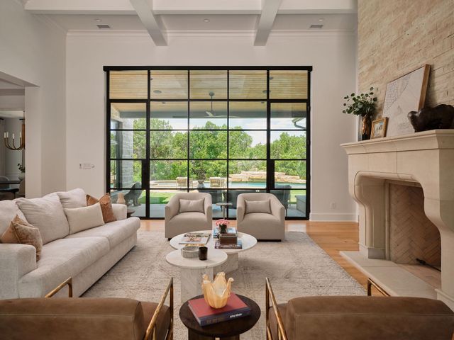 4320 Amarra DR, Austin, TX 78735