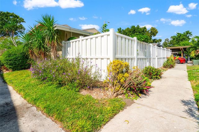 7206 SAN LUIS COURT, Tampa, FL 33634