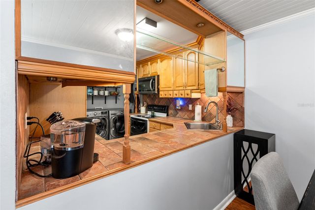 7206 SAN LUIS COURT, Tampa, FL 33634