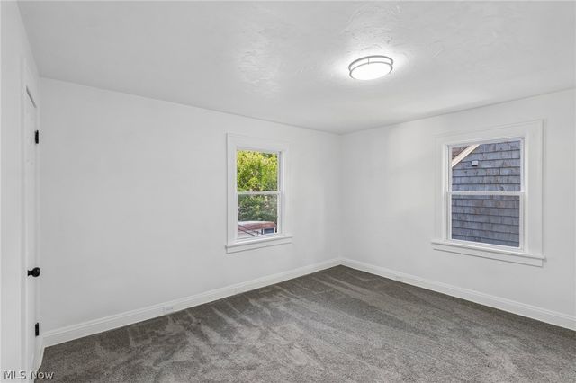 906 Keystone Drive, Cleveland Heights, OH 44121