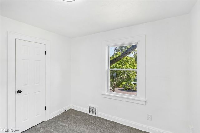 906 Keystone Drive, Cleveland Heights, OH 44121