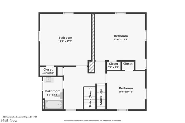 906 Keystone Drive, Cleveland Heights, OH 44121