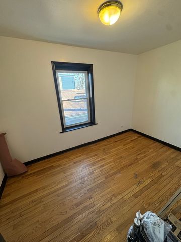 4251 W Haddon Avenue 1, Chicago, IL 60651