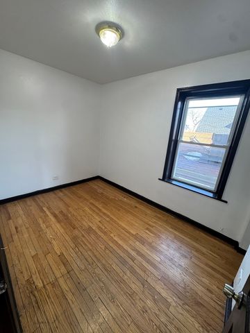 4251 W Haddon Avenue 1, Chicago, IL 60651