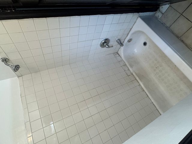 4251 W Haddon Avenue 1, Chicago, IL 60651