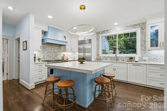 2700 Belvedere Avenue, Charlotte, NC 28205