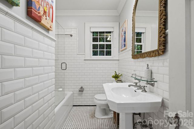 2700 Belvedere Avenue, Charlotte, NC 28205