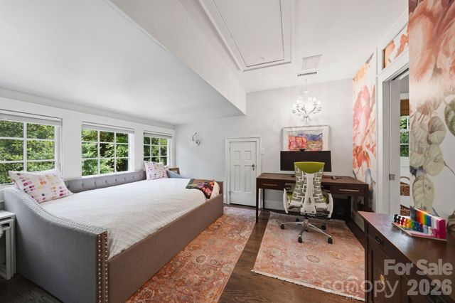 2700 Belvedere Avenue, Charlotte, NC 28205