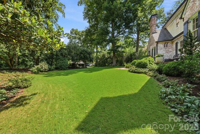 2700 Belvedere Avenue, Charlotte, NC 28205