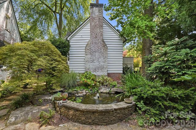 2700 Belvedere Avenue, Charlotte, NC 28205